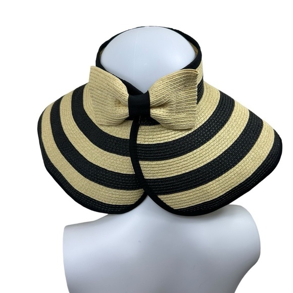 Wrap-around Straw Visor Hat | Black and Tan | Packable | SPF - Picture 3 of 12